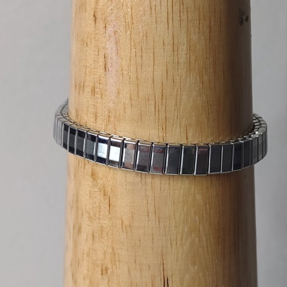 Silver Tone Metal Stretch Band Watch - Picture 5 of 13